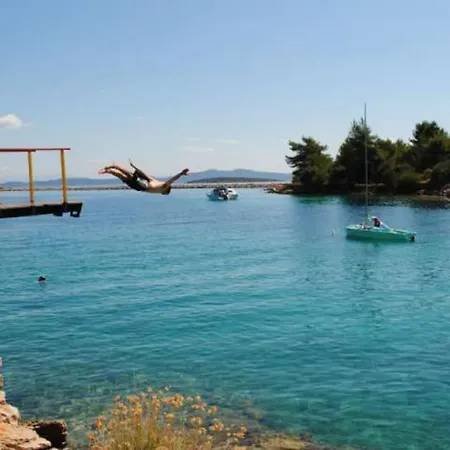Appartamento Island Oasis - With Large Bedroom & Terrace With Amazing Sea View *