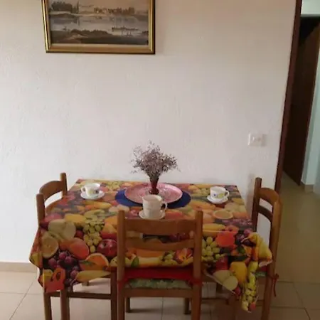 Island Oasis - With Large Bedroom & Terrace With Amazing Sea View Zaglav