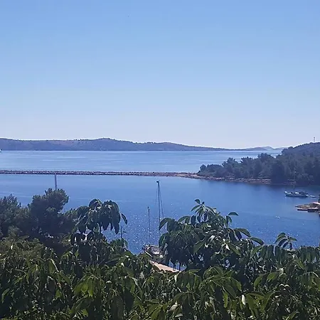 Appartamento Island Oasis - With Large Bedroom & Terrace With Amazing Sea View *