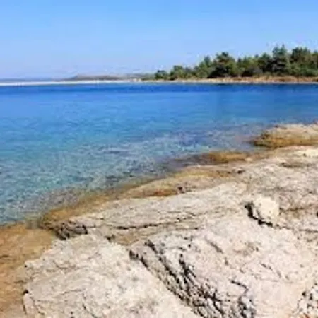 Apartment Island Oasis - With Large Bedroom & Terrace With Amazing Sea View Zaglav