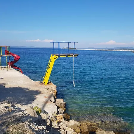 Island Oasis - With Large Bedroom & Terrace With Amazing Sea View Appartamento *