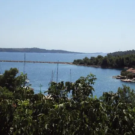 Island Oasis - With Large Bedroom & Terrace With Amazing Sea View アパート *