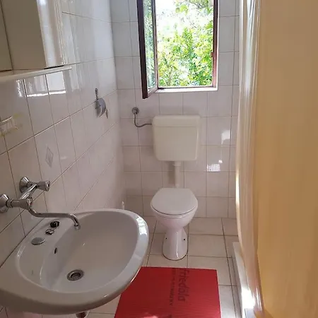 Apartment Island Oasis - With Large Bedroom & Terrace With Amazing Sea View Zaglav