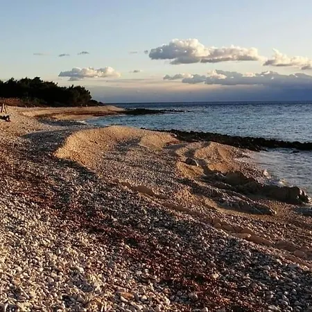 Island Oasis - With Large Bedroom & Terrace With Amazing Sea View Apartment Zaglav